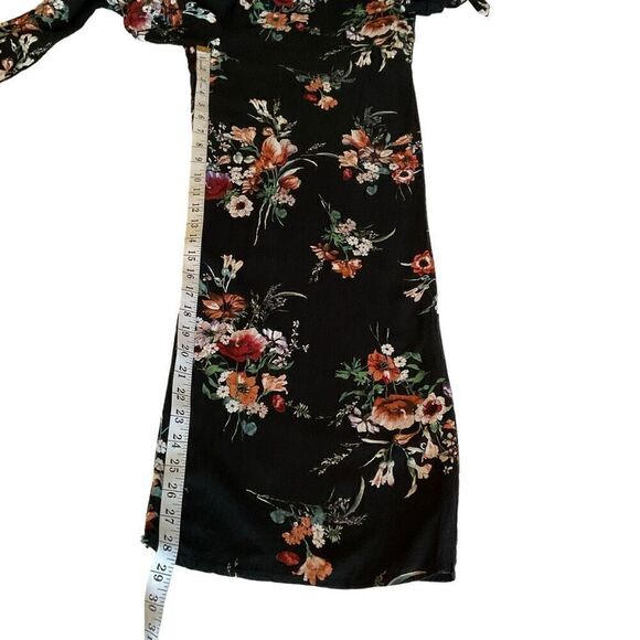 Band Of Gypsies Jumpsuit Elastic Neckline Off Shoulder Black Floral Print Small - Picture 6 of 13
